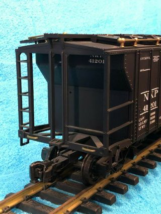 Aristo - Craft ART - 41201 2 Bay Covered Hopper Nickel Plate Road NKP G Scale 2