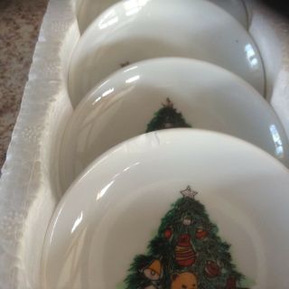 17 Piece Christmas Porcelain Childs Tea Set 3
