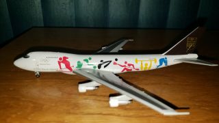 Ups 747 - 200 1:400 Olympic Livery Displayed