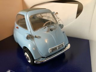 Revell Metal 1:18 BMW Isetta 250 bubble car in blue; RARE 3