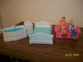 (5) Fisher Price Sweet Streets Adults - Bed - Loveseat - Bathtub - Sink