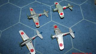 21st Century Toys 1/144 scale Nakajima KI - 84 Hayate ' Frank ' X4 2