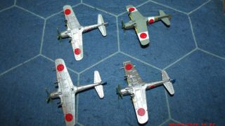 21st Century Toys 1/144 scale Nakajima KI - 84 Hayate ' Frank ' X4 3