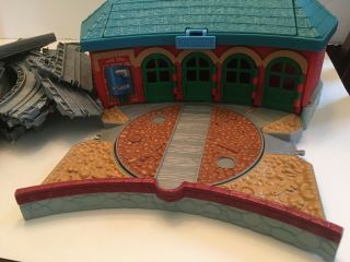 Thomas & Friends Take Along Work & Play Roundhouse 25 Tracks No Train / Crossing 2