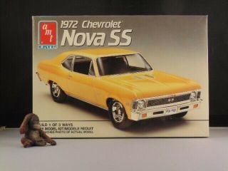 Amt 1/25 Scale 1972 Chevrolet Nova Ss