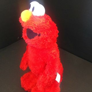 2005 SESAME STREET TMX TICKLE ME ELMO FISHER PRICE.  Laughs,  rolls,  Waves Arms 2