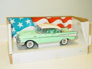1:18 Ertl American Muscle 1957 Chevy Bel Air Sport Coupe/box Collector 