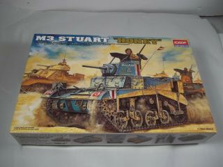 Pre Owned Academy M2 Stuart " Honey " Tank Plastic Model Kit Complete 1/35 Scale