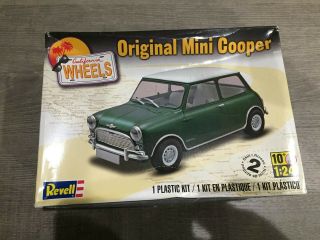 Revell Mini Cooper Open Kit Complete Plastic Model Kit 1/25