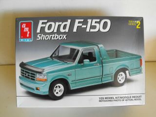 Amt Ford F150 Shortbox Pickup 1/25 Scale Model Kit