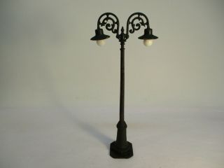 Lionel 67 Double Lamp Post Early Large Shade Dk Green Standard Gauge X774