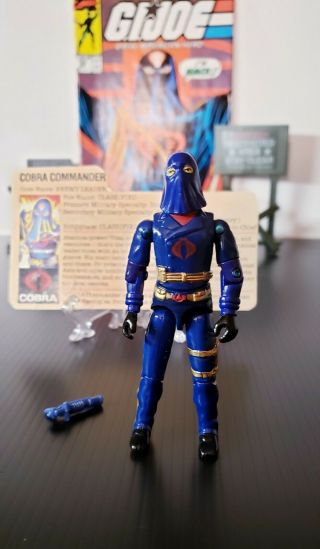 Gi Joe Cobra Commander V2 Hooded Figure 1983 - 1984 Mail Away 100 W Filecard