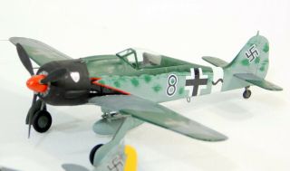 1/72 Three German FW 190 Fighter Aces of WWII - very good built & painted 3