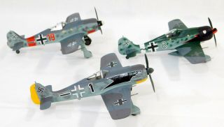 1/72 Three German FW 190 Fighter Aces of WWII - very good built & painted 5