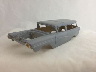 1/25 Vintage Resin Kit,  1957 Ford 2 - Door Wagon,  Body And Parts