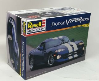 Revell/monogram 1/25 Dodge Viper Gts Model Kit 85 - 6359 Inside Open Box