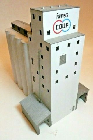 N Scale 1/160 Built Up Walthers Modern Grain Elevator Painted Lettered Weathered