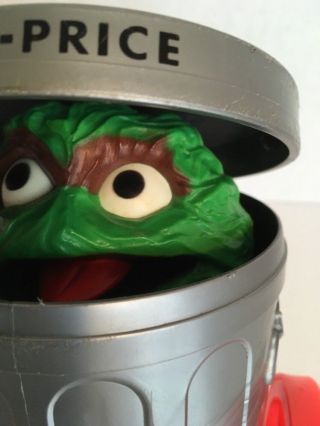 Vintage 1977 Fisher Price Sesame Street OSCAR THE GROUCH Trash Can PULL TOY 177 3