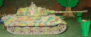 King Tiger Henschel Turret Spzabt 505,  Late 1944 Dragon Armor 2004 60003 1/72 Xx