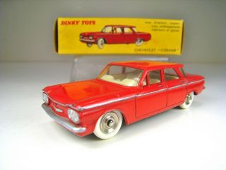 Dinky Toys 552 French Chevrolet Corvair