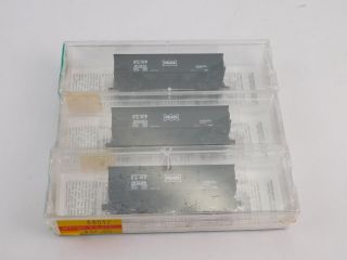 N Scale Micro - Trains 88012 Slsf Frisco 2 - Bay Open Hopper 3 - Pack