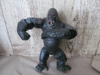 Power Punch Action King Kong Playmates 6.  5 " Action Figure 2005 Movie 8th Wonder