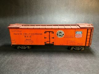 Custom - Built/weathered Pfe R - 40 - 2 Reefer 48297,  S Scale