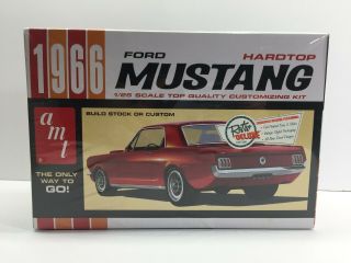 Amt 1/25 Scale 1966 Ford Mustang Hardtop Retro Deluxe Boxed Model Kit Nores