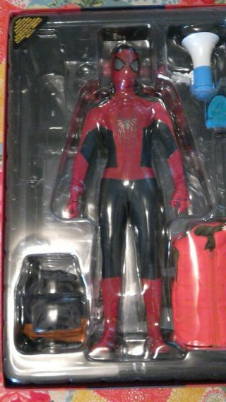 Hot Toys The Spider Man 2 1:6 figure 2