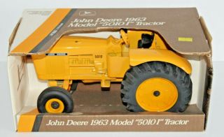 Ertl 1:16 Scale John Deere 1963 Model " 5010 I " Tractor Die Cast Metal Toy