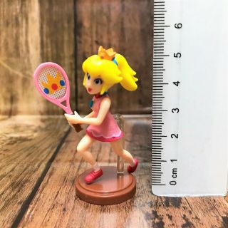 Nintendo Mario Sports Chocolate Egg Figure 2016 06.  Princess Peach Tennis