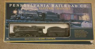 Rare Vintage Bright Pennsylvania Railroad Company Train Set 375.  5789