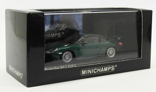 Minichamps 1/43 Scale Model Car 430 068005 - Porsche 911 Gt3 - Green