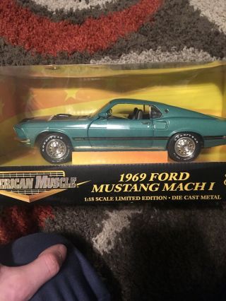 Ertl American Muscle 1969 Ford Mustang Mach 1 1:18 Scale Diecast Model Car Gold 6