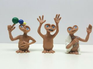 (9 of 10 Figures Only) 2001 Toys R Us Exclusive E.  T.  Mini - Collectibles Series 1 2