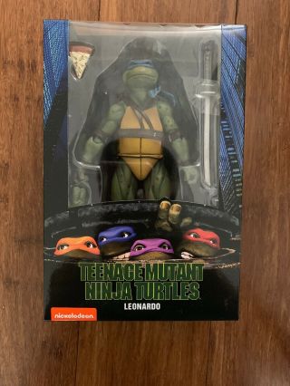 Neca Teenage Mutant Ninja Turtles Leonardo 1990 Movie Gamestop Exclusive Rare.