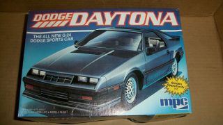 Mpc 1984 Dodge Daytona Plastic Model Kit 1 - 0884 G - 24 Sports Car