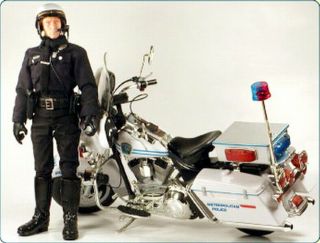 G.  I.  Joe Metropolitan Police Electra Glide Harley