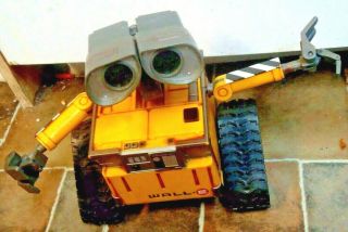 Disney Pixar Thinkway Toys Interactive Wall - E Robot 9 " No Remote