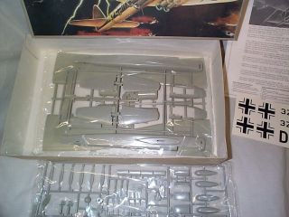 1/48 - Hobby Craft - JU88 - A4 - Kit - all parts still in bags - box shows wear 4