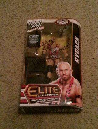 Wwe Elite Autographed Ryback Series 24 Includes Entrance Shirt And Chair
