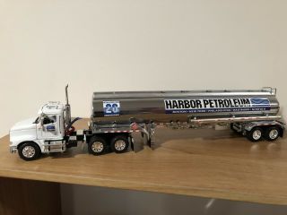 Dcp Harbor Petroleum 30901 International 9100 Tanker Tractor Trailer 1/64