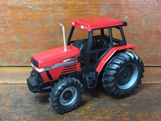 Ertl 1/16 Case - International 5250 Maxxum 50,  000 Edition Tractor 1996