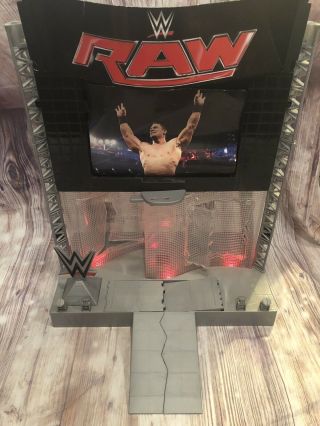 Wwe Raw Smackdown Lighted Ultimate Entrance Stage Playset Ring Wrestling Figures