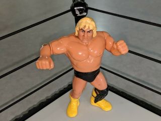 Greg The Hammer Valentine 1991 Wwf/wwe Hasbro Wrestling Figure Black Trunks