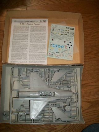 1994 PLASTIC 1:48 SCALE MODEL KIT 840 of a F - 16C FIGHTING FALCON by ITALERI 2