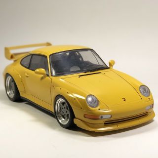 1:18 Ut Models Porsche 911 (993) Gt2 Yellow
