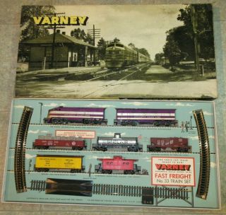 Ho 1:87 Varney Freight Train Set 33 Diesel A& B Units Reefer,  Tank Car Etc;