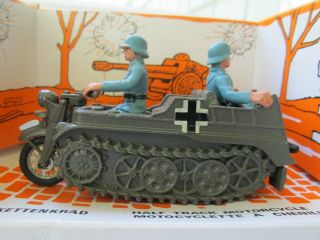 Britains 9780 Kettenkrad Half Track Motorcycle 1:32nd Scale - Diecast 3