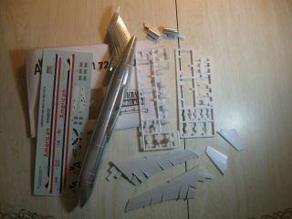 MINICRAFT 1/144 AMERICAN AIRLINES 727 - 200 14512 2